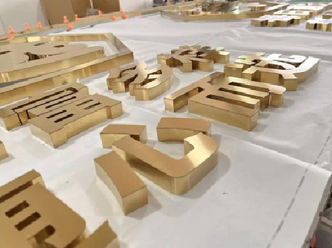  五河拉丝不锈钢字的特点。